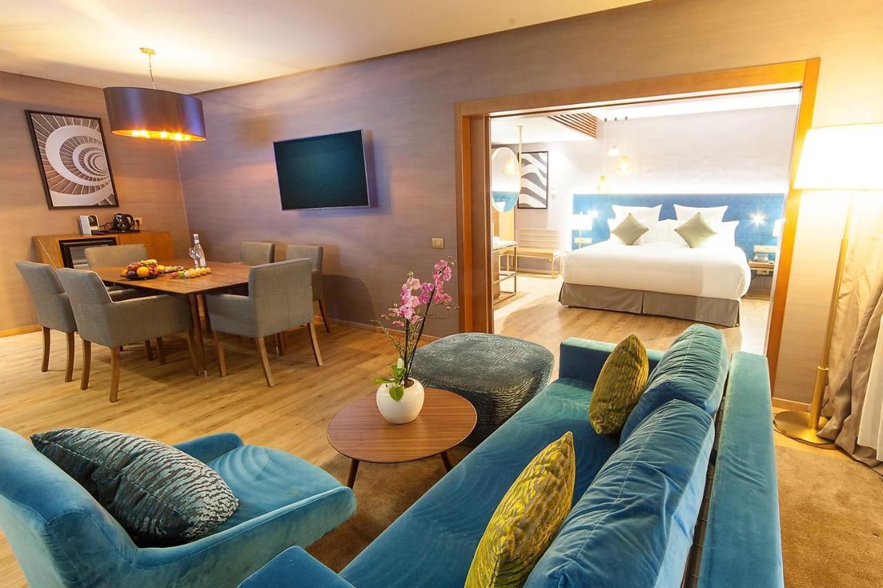 巴塞罗安法酒店 卡萨布兰卡 外观 照片 Suite at the Hotel du Vin, Birmingham